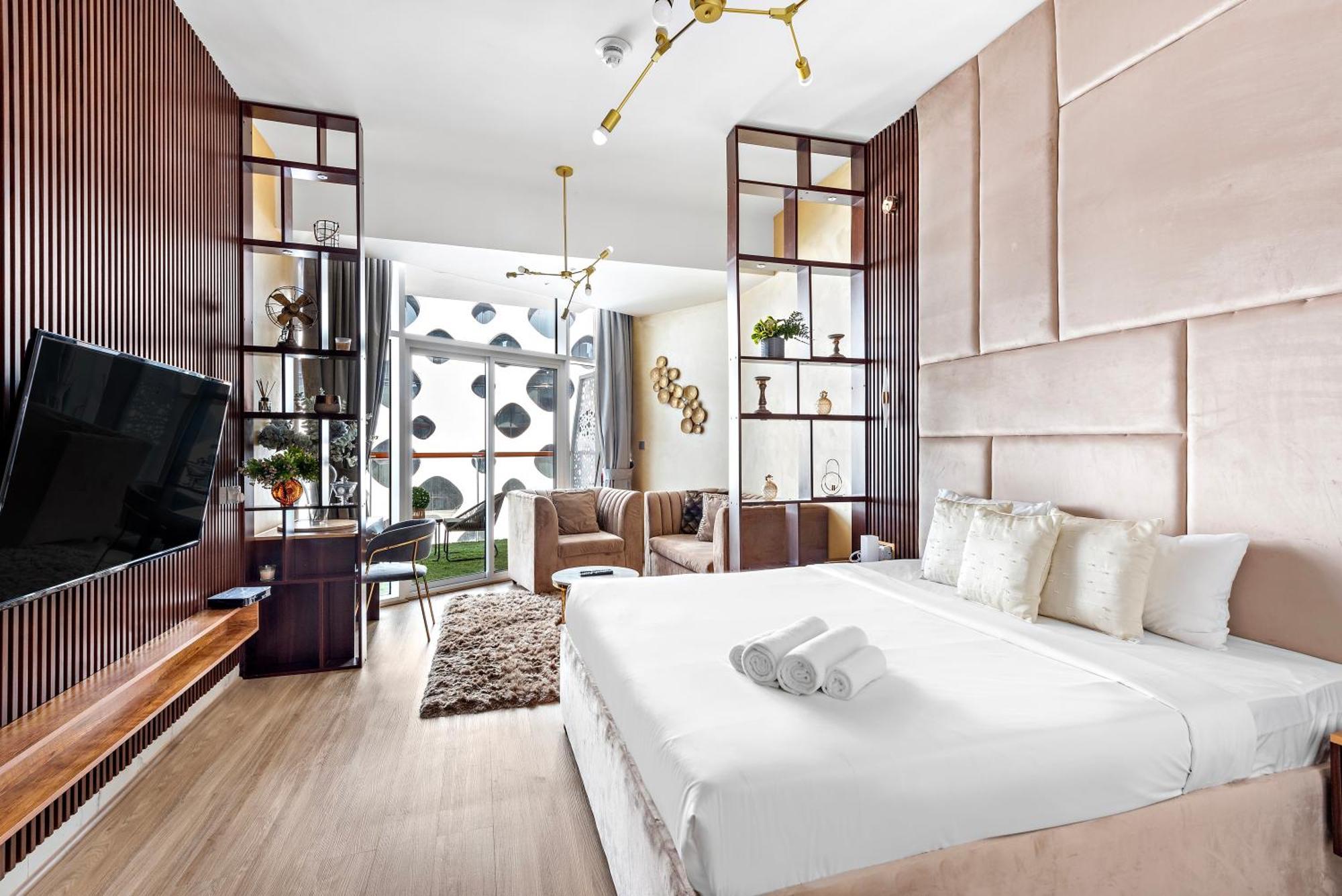 Furnished Millennium Binghatti دبي