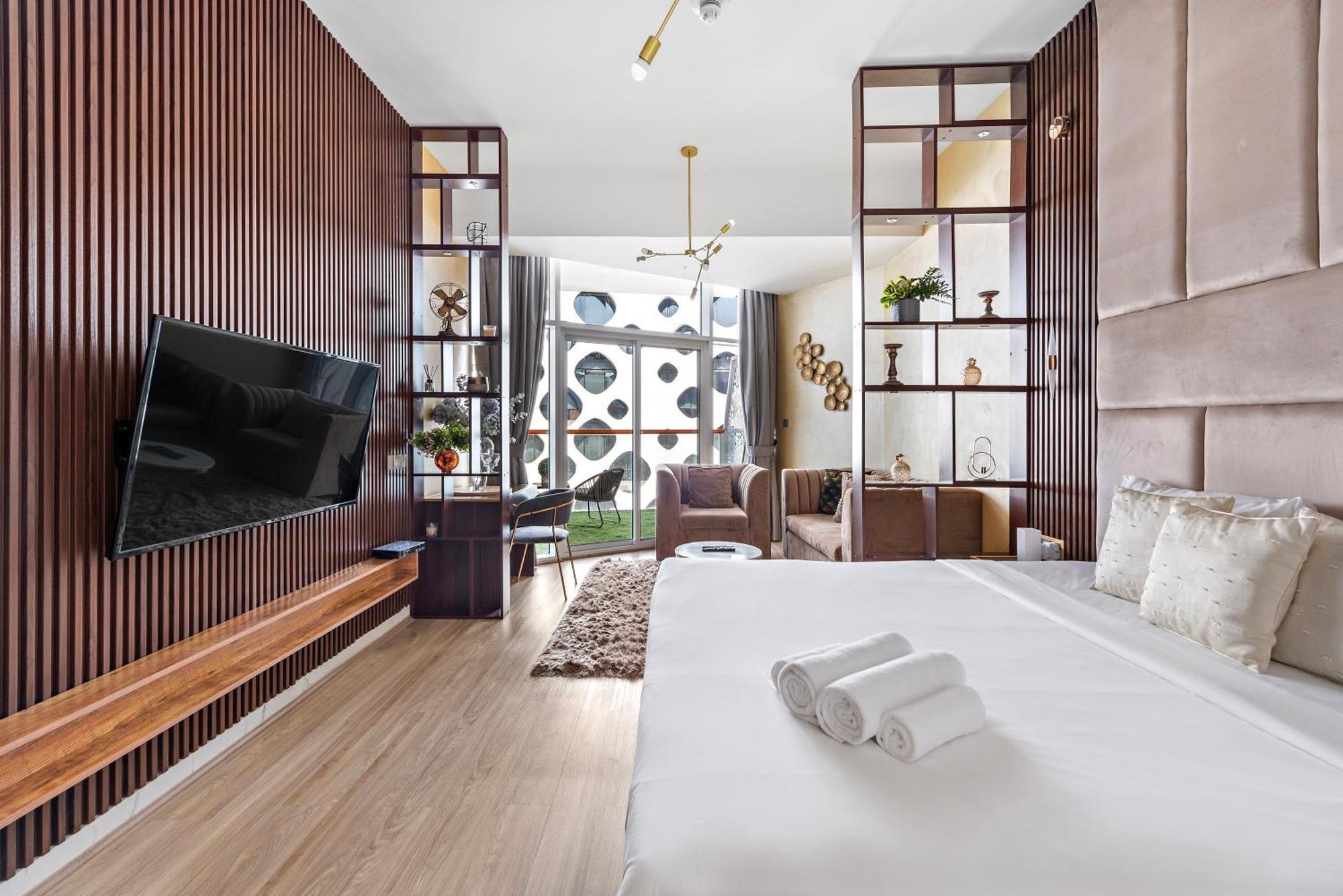 Furnished Millennium Binghatti دبي